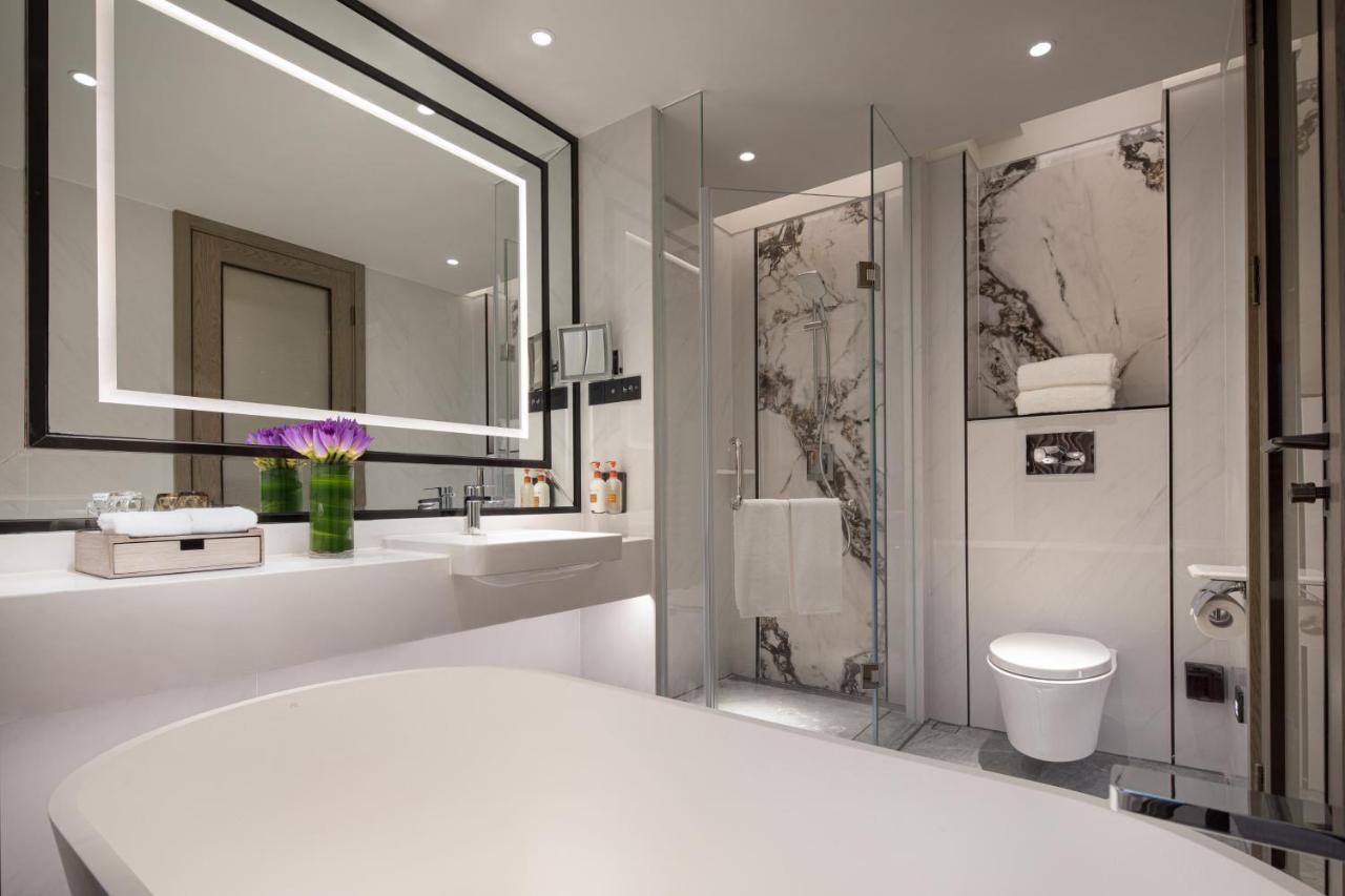 Crowne Plaza Shanghai Nanjing Road By Ihg Kültér fotó Bathroom