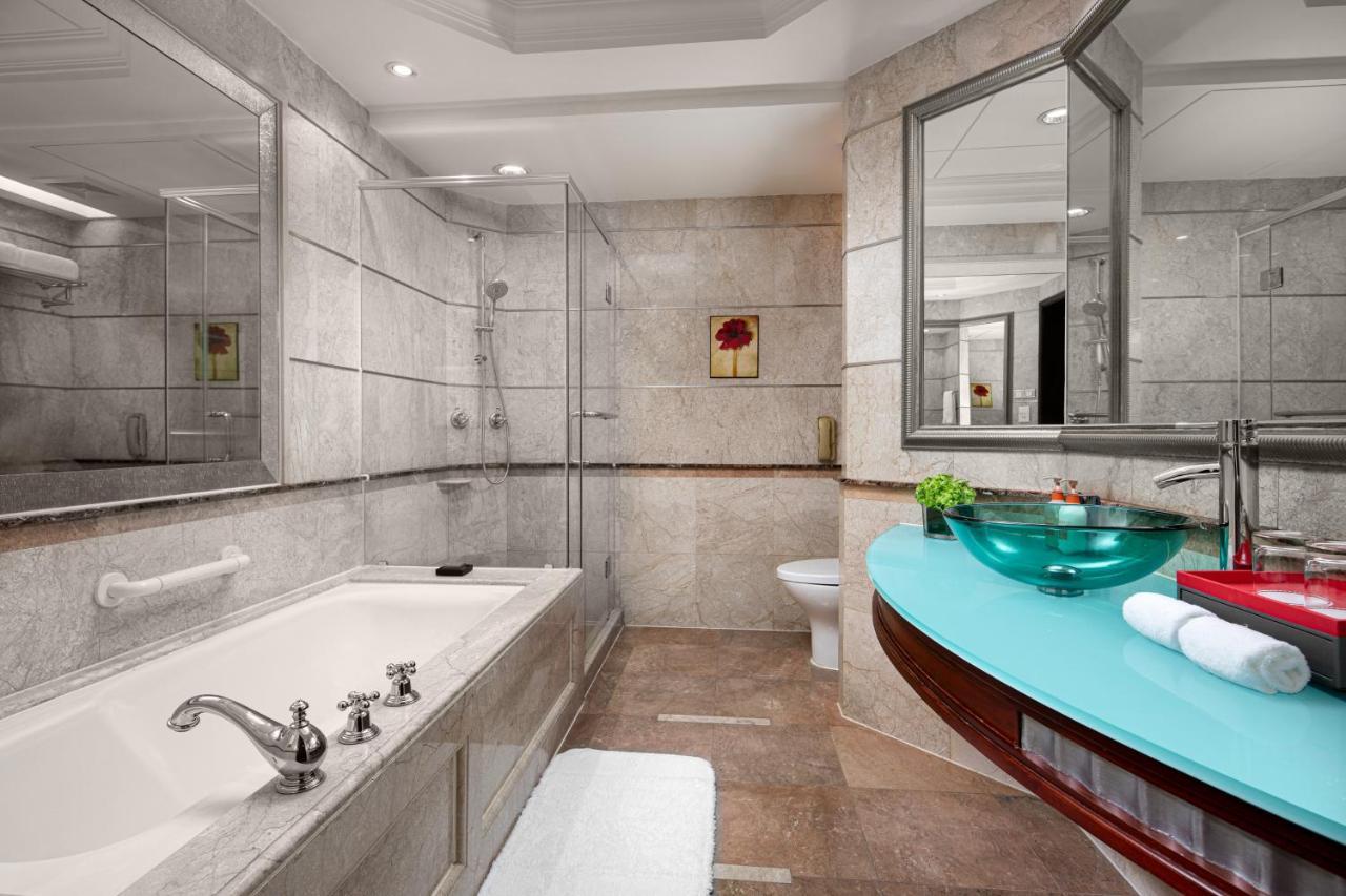 Crowne Plaza Shanghai Nanjing Road By Ihg Kültér fotó Bathroom